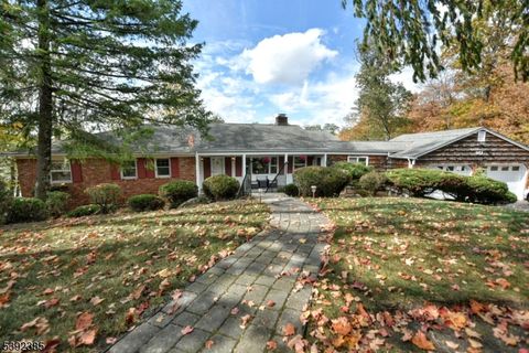 Photo of 951 Berdan Ave, Wayne, NJ 07470 (MLS # 3994118)