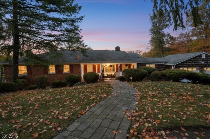 951 Berdan Ave