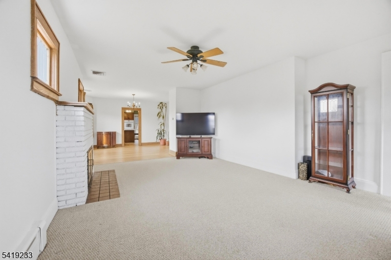 23 Lincoln Ave