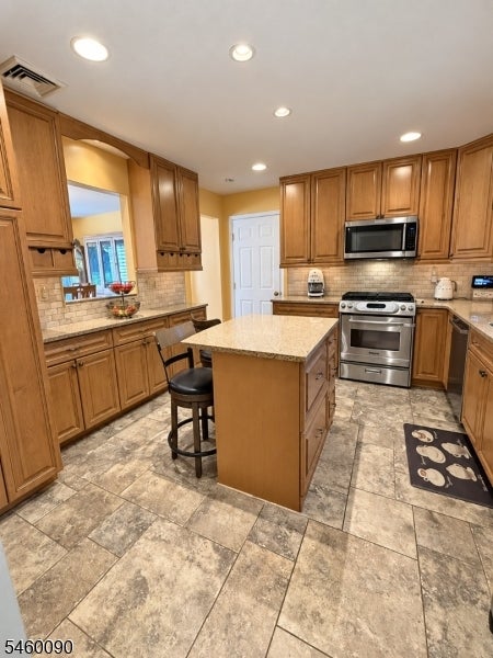 4 Eckhardt Cir