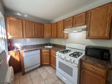 44 Gates Ave 2 2 Montclair Twp. NJ 07042