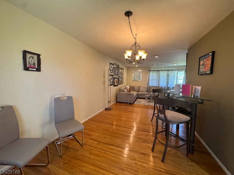 8 Berkeley Ter