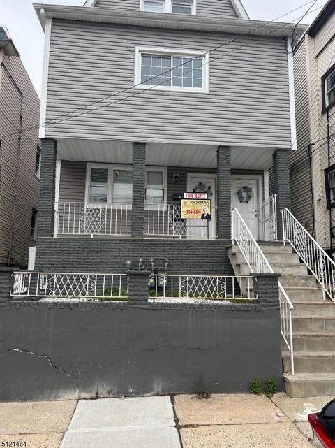 227 Palmer St 2 Elizabeth City NJ 07202