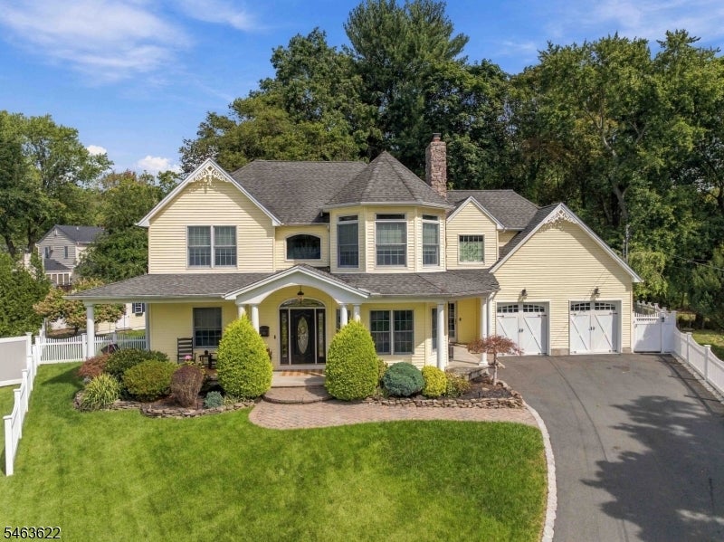 15 Chapel Pl