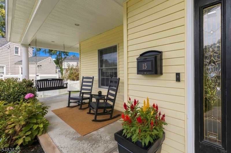 15 Chapel Pl