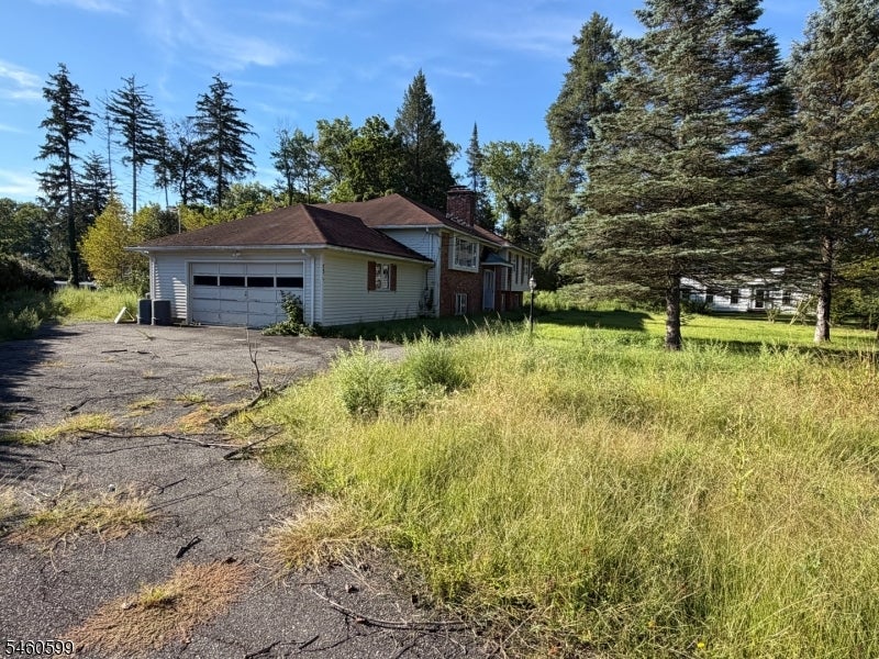 73 Canfield Rd