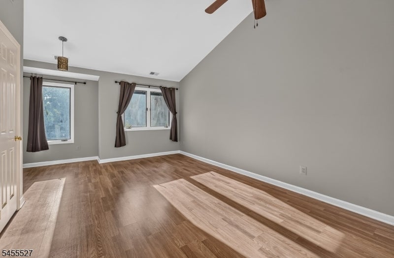 8 Augusta Dr