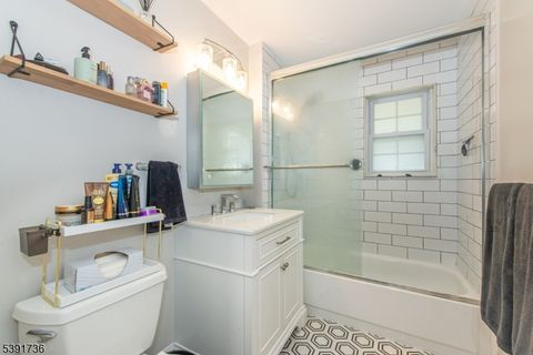 320 South St L Morristown Town NJ 07960