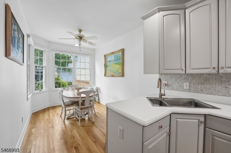 4 Meadowbrook Club Way