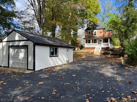 71 Wishing Well Rd Hamburg Boro NJ 07419