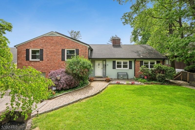 12 Beaumont Ter