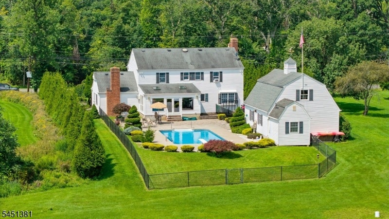 290 Powerville Rd