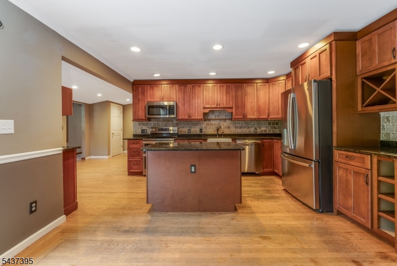 10 Tamarack Rd