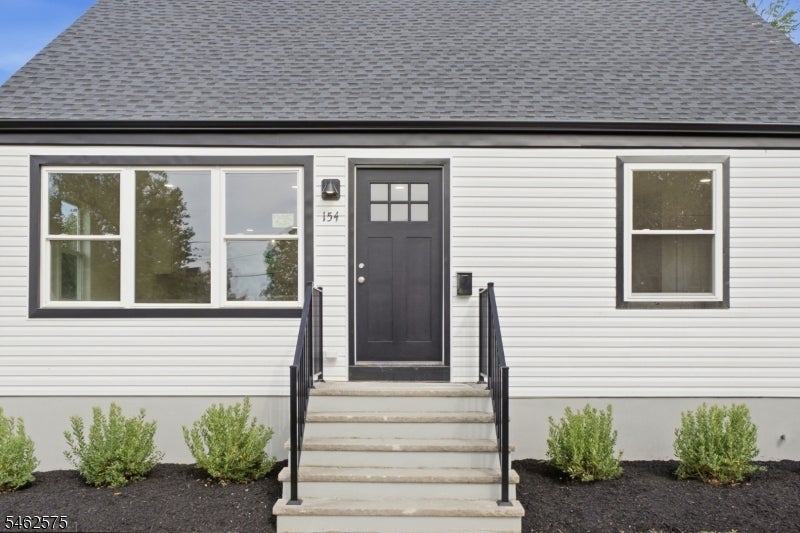 154 Oakmanor Pkwy