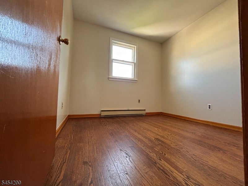 115 Van Riper Ave