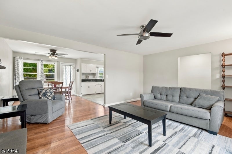 3 Meadow Brook Rd