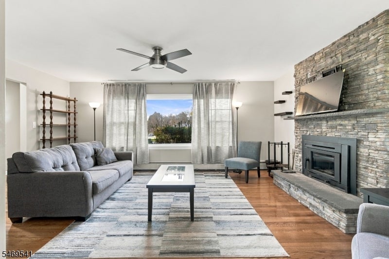 3 Meadow Brook Rd