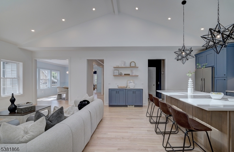 13 Collinwood Rd