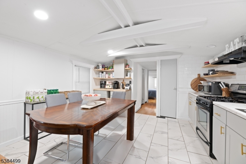60 Sherwood Park