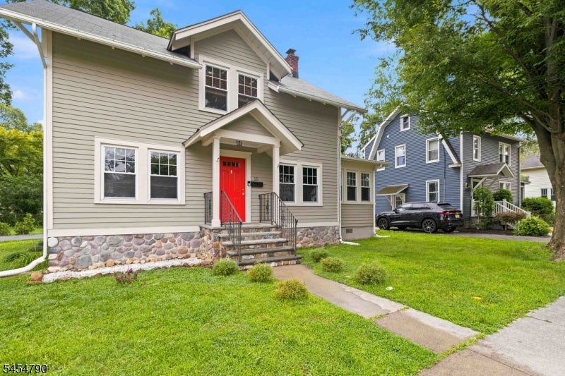 25 Rosedale Ave