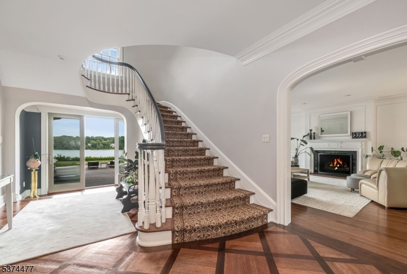 311 Algonquin Rd
