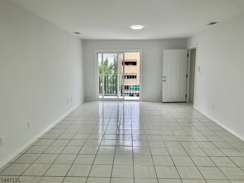 621 Elizabeth Ave