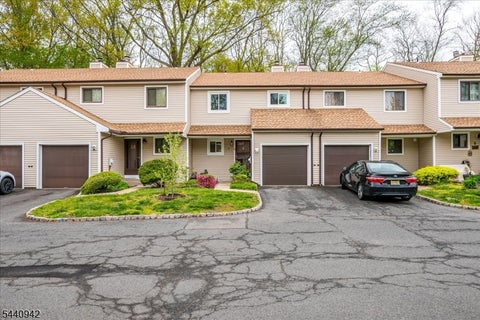 Photo for 12 Tulip Ct