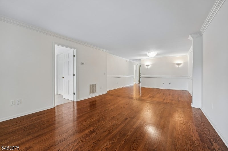 16 Cadence Ct
