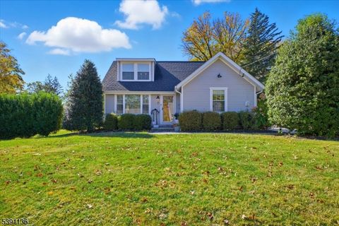 Photo of 7 Hinckle Avenue, Ewing, NJ 08628 (MLS # 3994192)