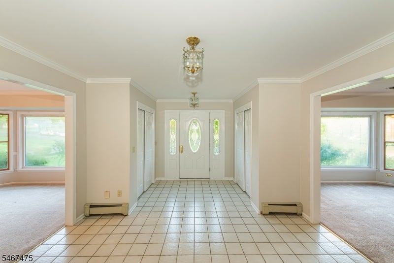 4 STRATFORD DR