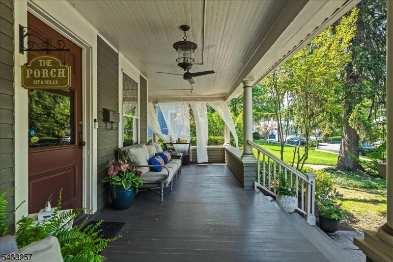 214 Lorraine Ave