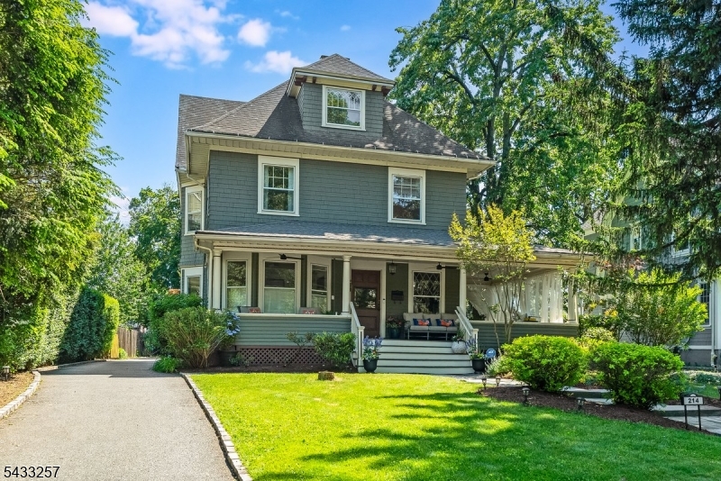 214 Lorraine Ave