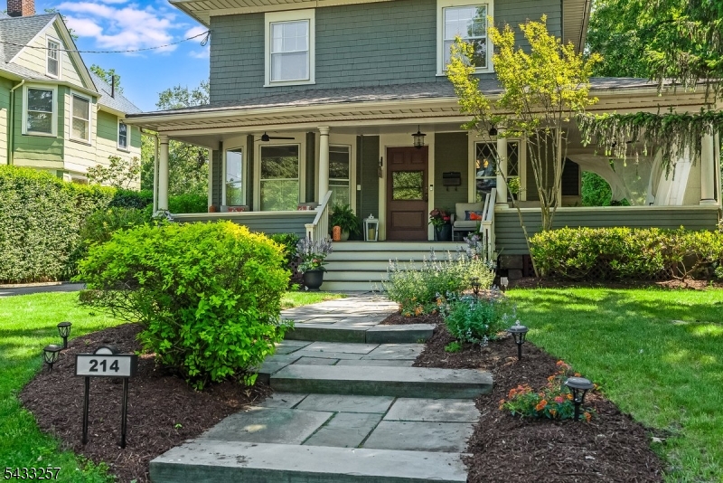 214 Lorraine Ave