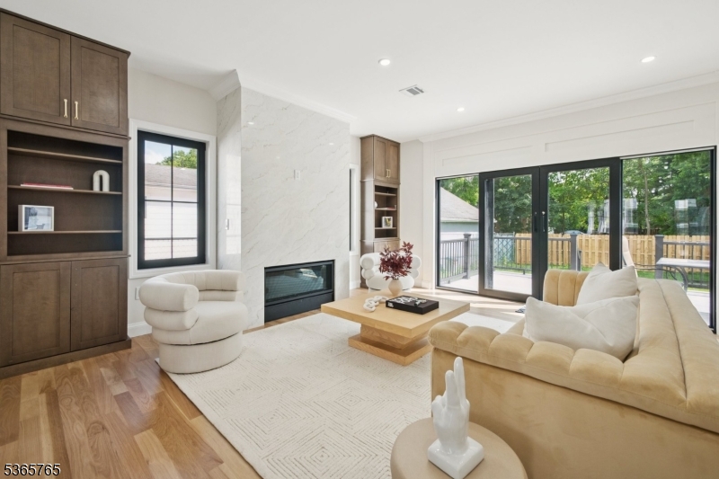 18 Willow St