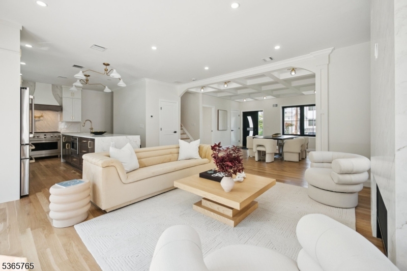 18 Willow St