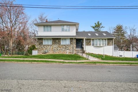 13 Munsey Rd Emerson Boro NJ 07630