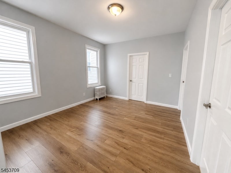 227 Patterson St 2F