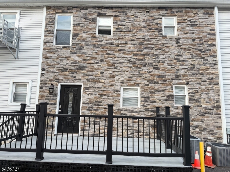 50 Stuyvesant Ave