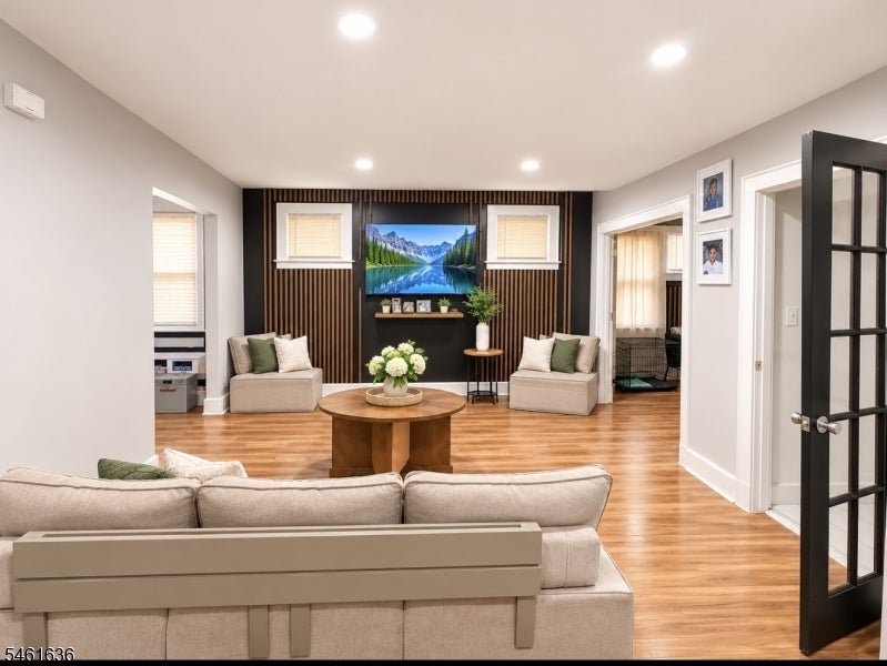 81 Delmar Pl
