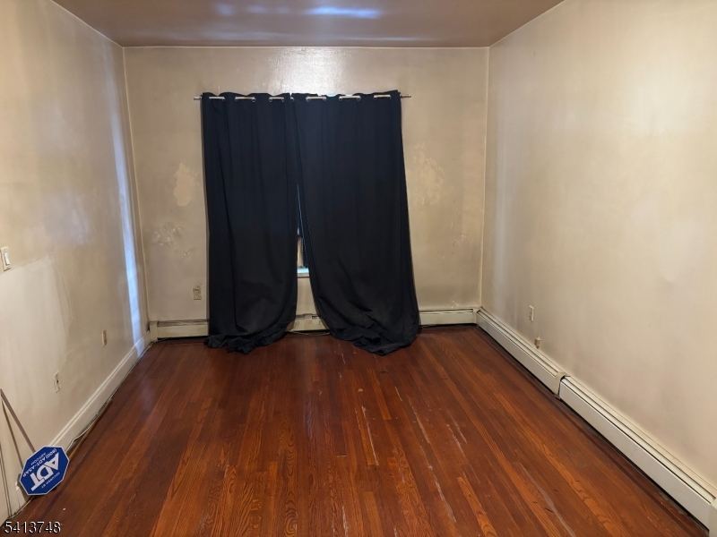 5 Pomona Ave 4A
