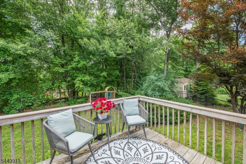 101 Rolling Ridge Rd