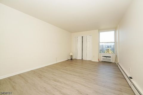 1 River Rd 3G Nutley Twp. NJ 07110