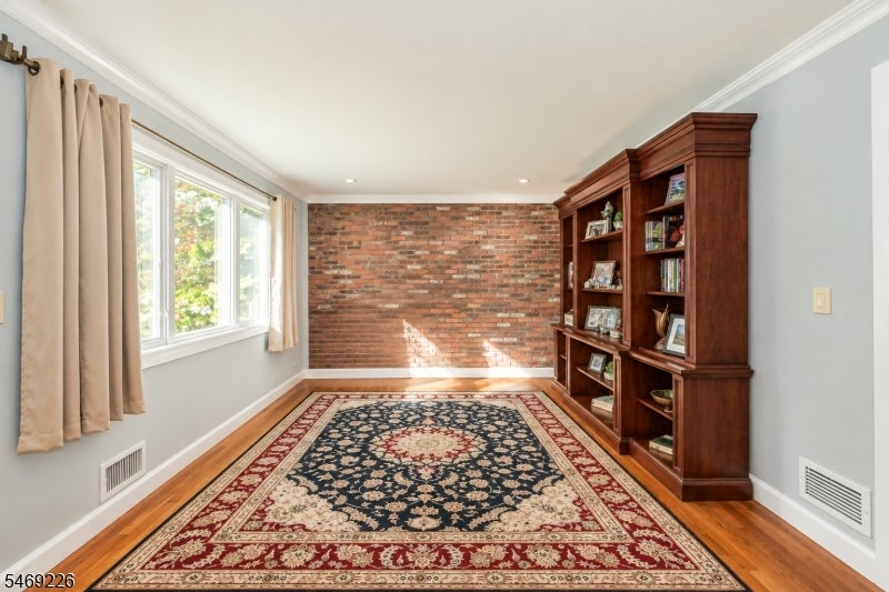 55 Briarwood Rd
