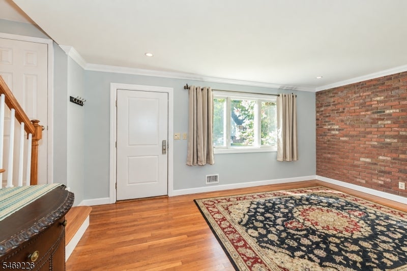 55 Briarwood Rd