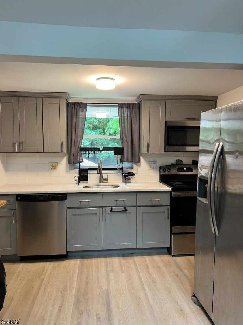 106 Breakneck Rd