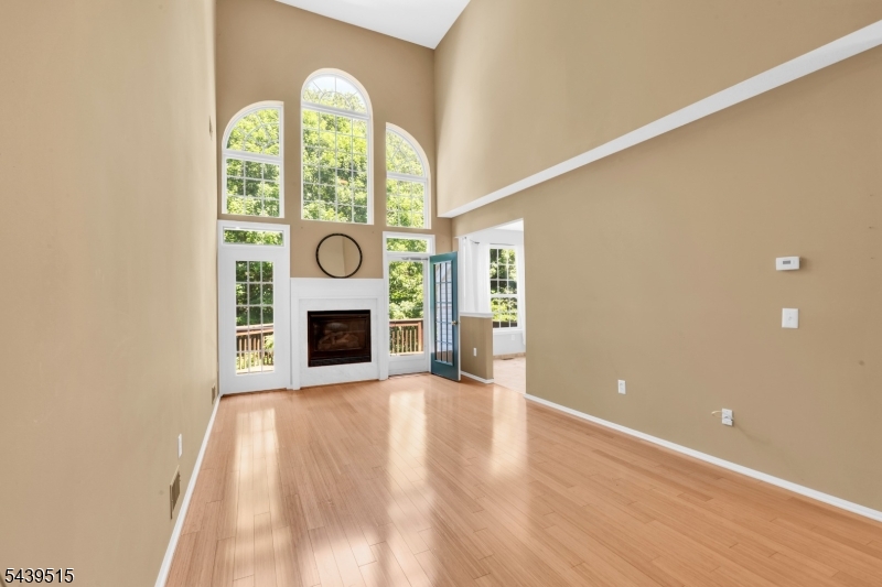 28 Kensington Dr