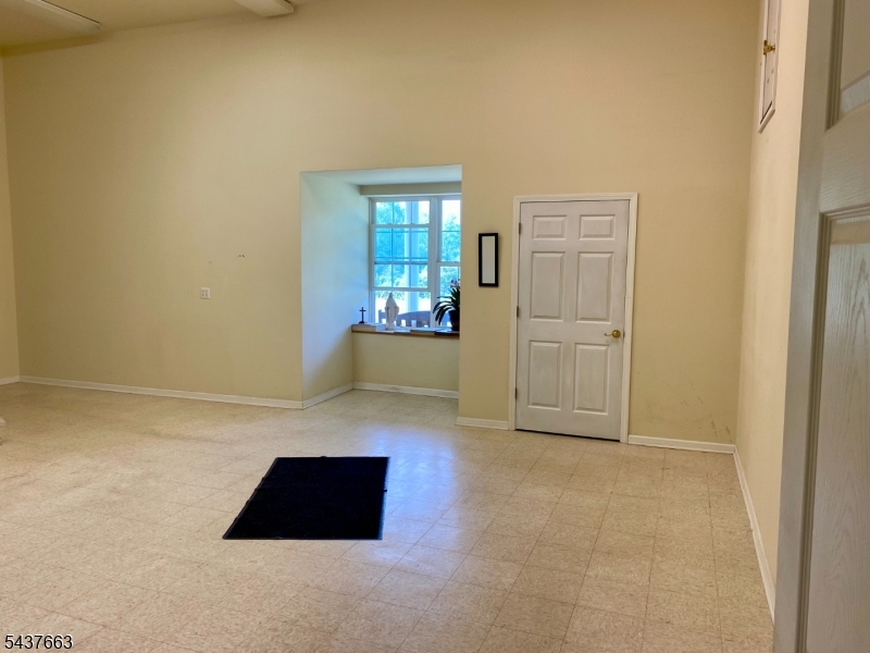 240 Demarest Rd