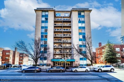 276 Prospect St East Orange City NJ 07017