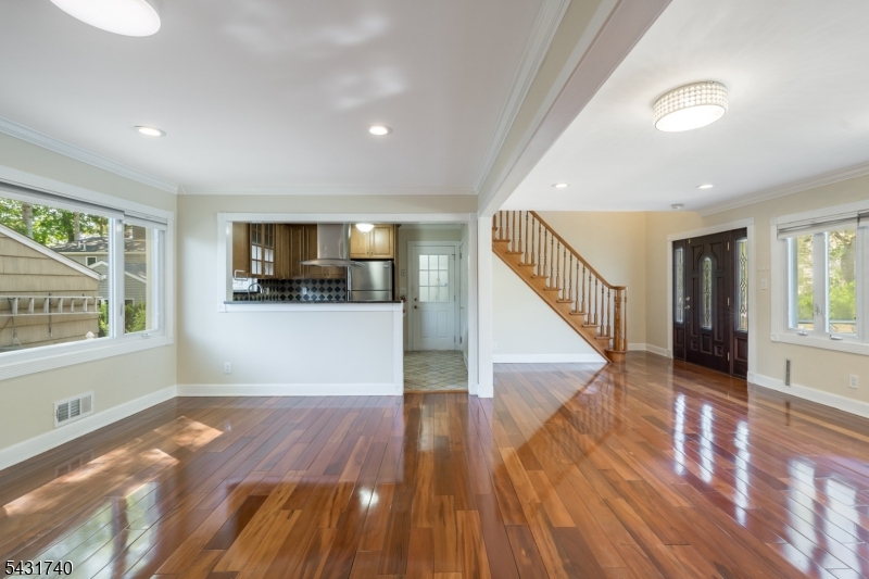 15 Alyson Pl