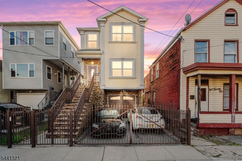 120 Fulton St